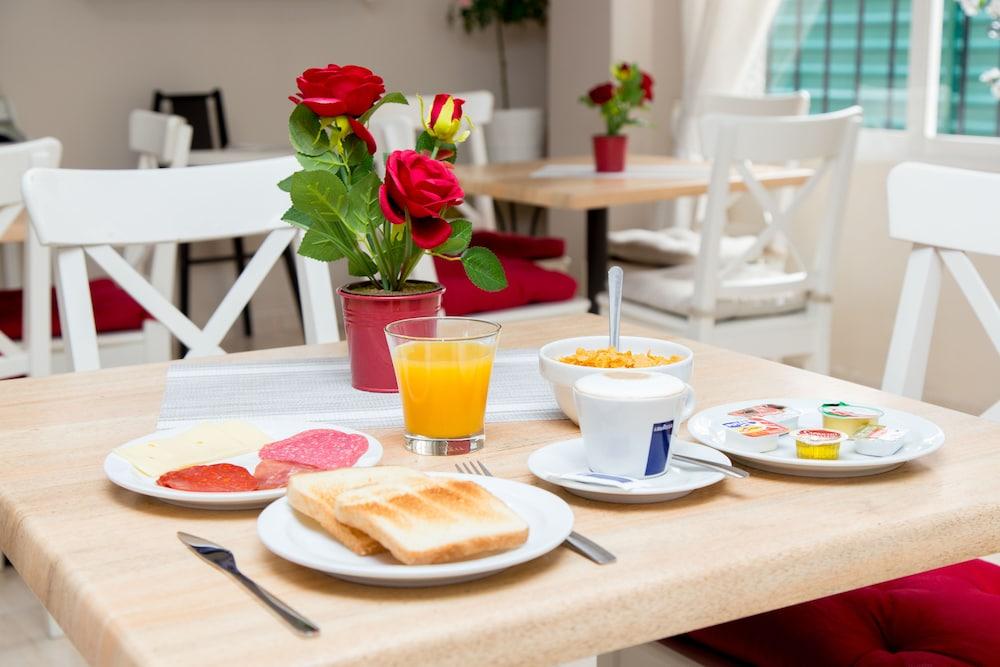 Hotel Marbella Fuengirola Kültér fotó